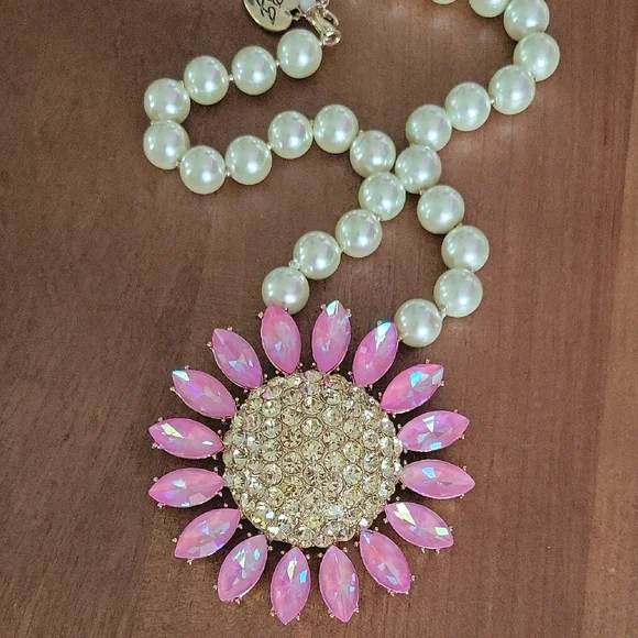 Betsey Johnson Pearl Strand Necklace with Pink Crystal Flower Pendant - Picture 7 of 7